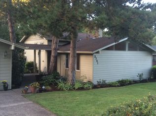 3751 Cedaroak Dr, West Linn, OR 97068