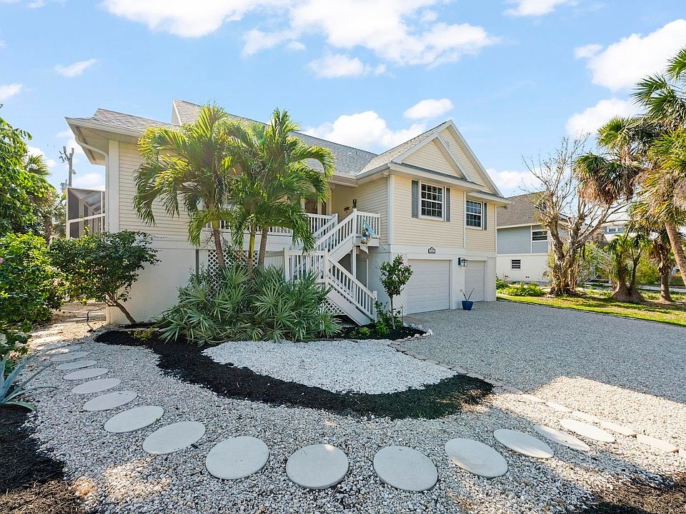 1st image of 330 E Gulf Dr