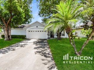 1924 S Prairie Dunes Ct, Oviedo, FL 32765