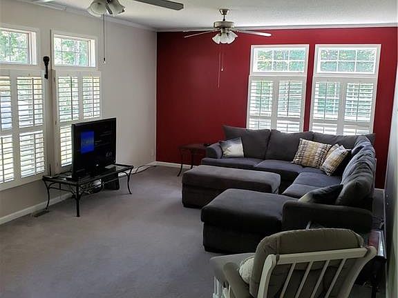 2nd image of 873 Audreys Ln