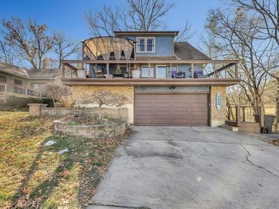 130 Beach Dr, Lake Tapawingo, MO, 64015