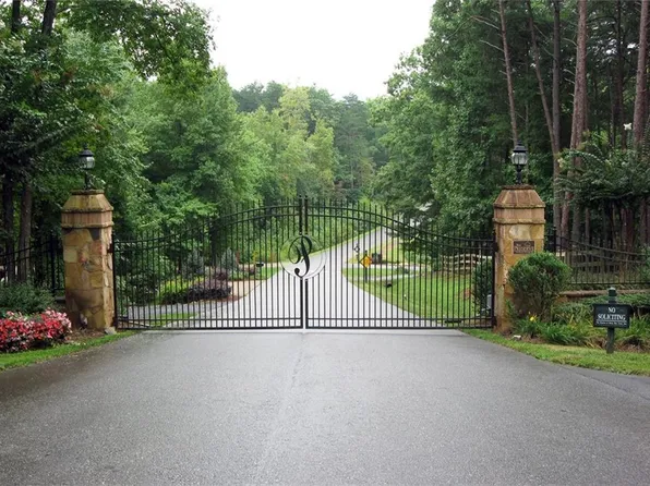 296 Ridgeside Ct, Jasper, GA 30143