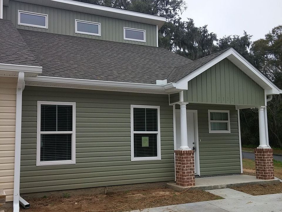 1st image of 2324 Quazar Cir
