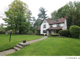 181 Oak Ln, Rochester, NY 14610