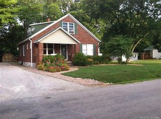 1051 Sparta St, Saint Libory, IL 62282