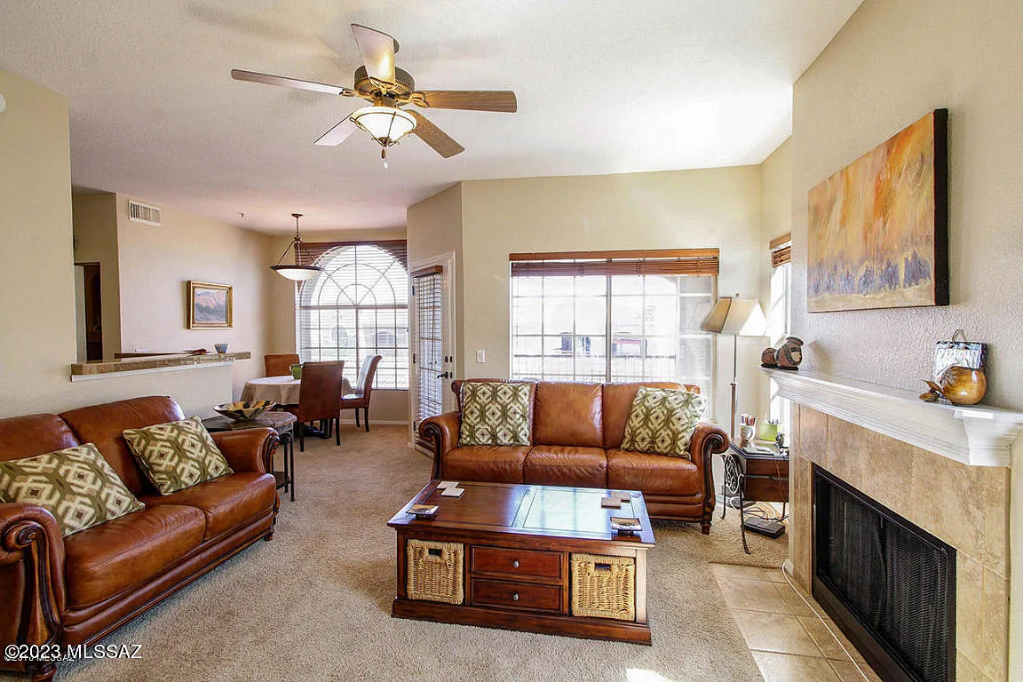 2 bed, 2.0 bath, 1307 sqft, $2,500 — Photo 1