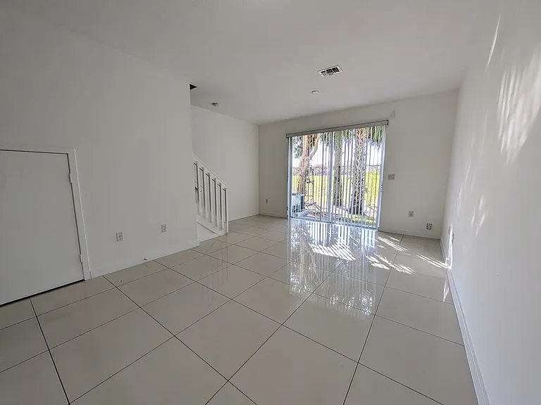 3484 NW 13th St — Photo 10