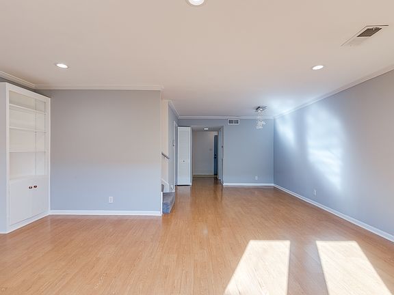 4th image of 6339 Briar Rose Dr #144