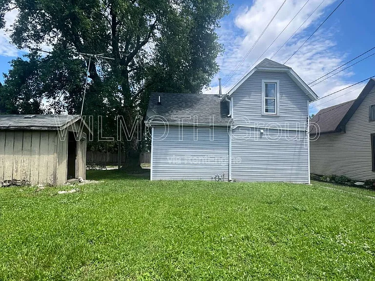 11 Iowa St — Photo 15