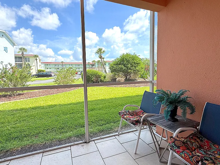 721 S Beach St — Photo 19