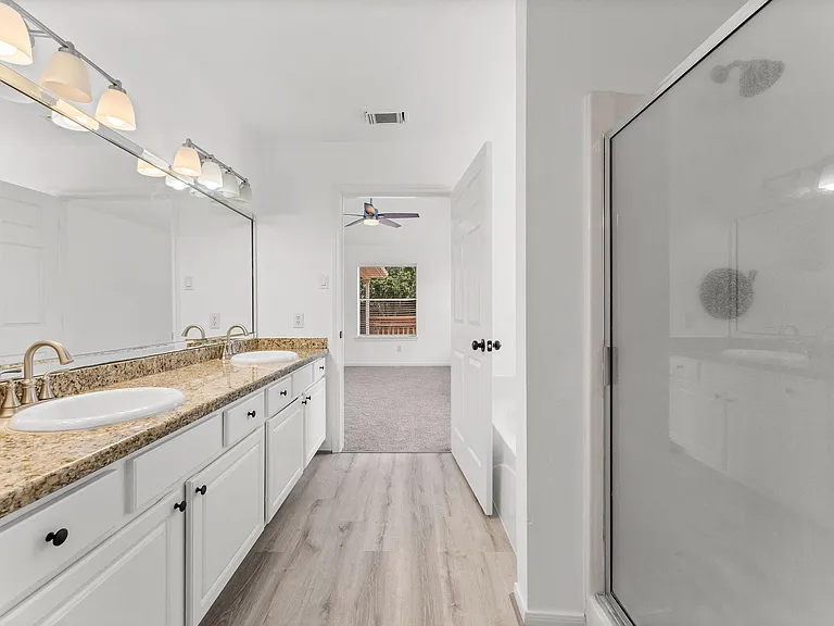 351 Fantasy Ln — Photo 18