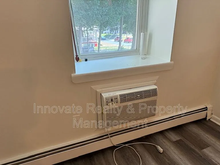 29 E Logan Ave #2 — Photo 11