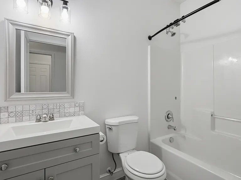 1426 N Brookhaven Ln — Photo 14
