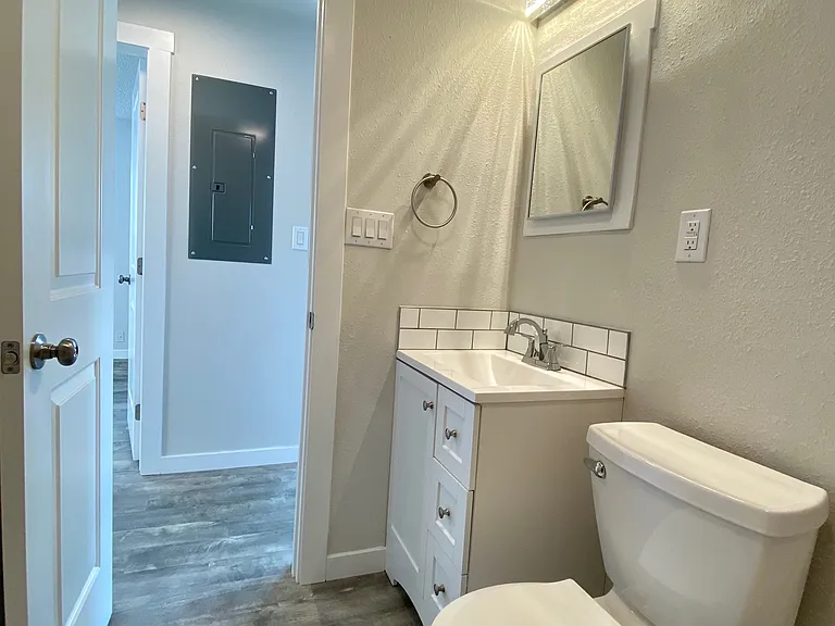 1033 Juneau St #1033 — Photo 11