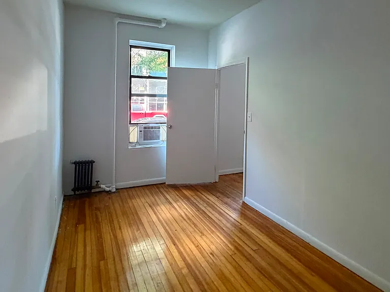 34-56 33rd St #1A — Photo 7