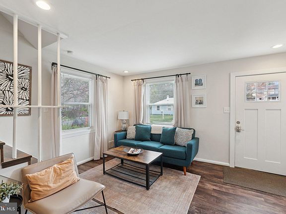 4th image of 520 Crabb Ave