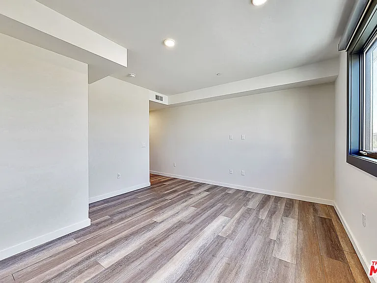 1070 S Bedford St #205 — Photo 13