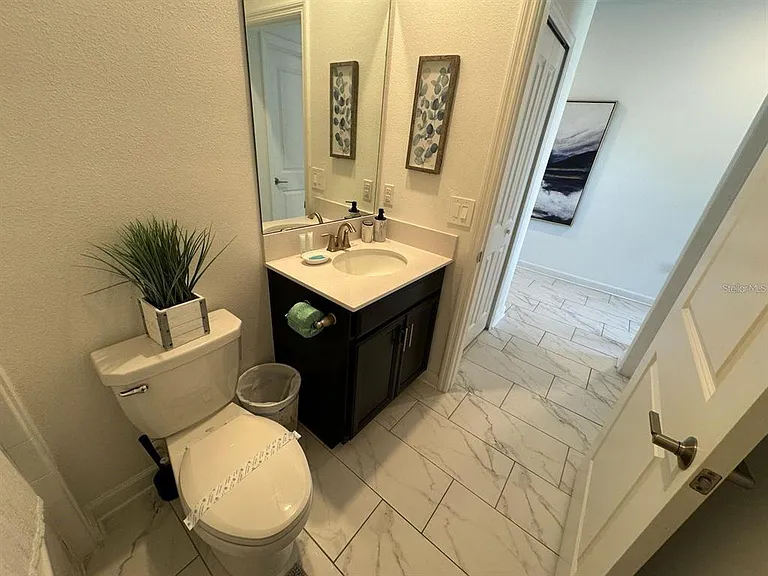 9235 Sommerset Hills Dr — Photo 2