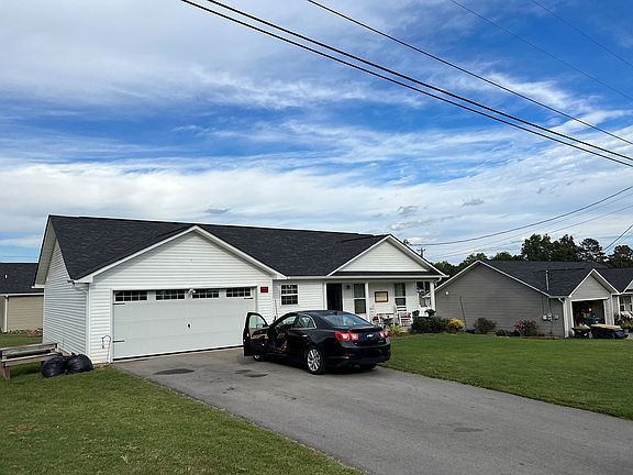 2nd image of 1131 Rosella Dr