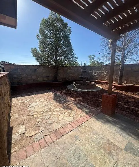12720 Lorenzo Frias Dr — Photo 31