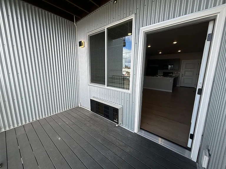 522 W Bickford St — Photo 9