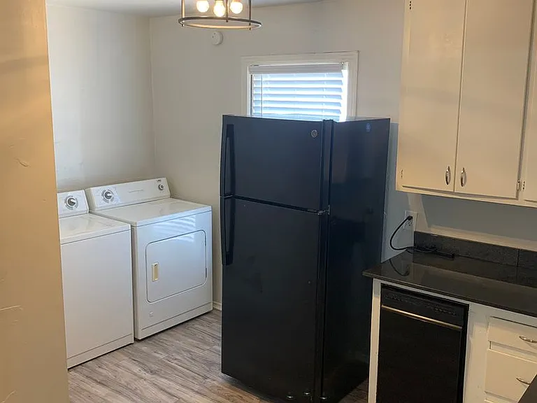 Native Lands Apartments — Photo 8