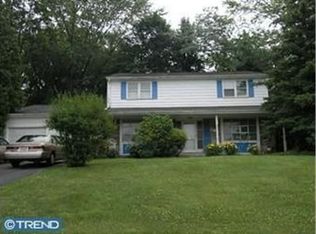 834 Cardinal Ln, Huntingdon Valley, PA 19006
