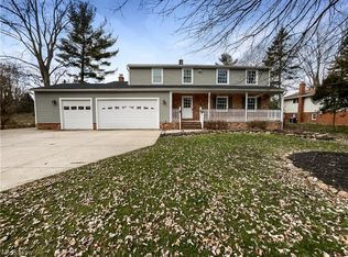 8526 Riverview Rd, Brecksville, OH 44141