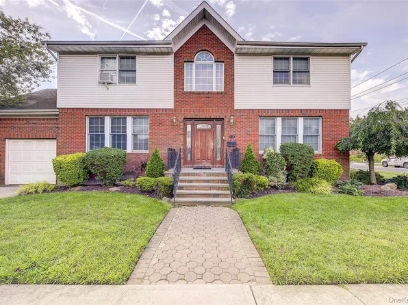 171-06 76th Avenue, Fresh Meadows, NY 11366