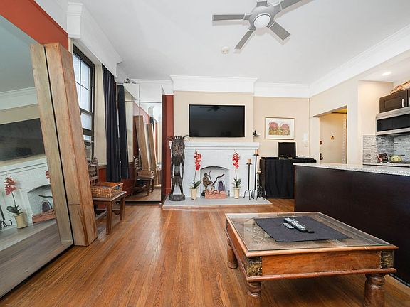 3rd image of 28 E 12th St APT 2A