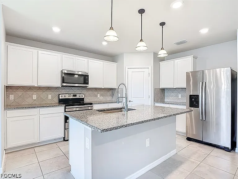 16056 Enclaves Cove Dr — Photo 15