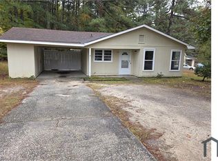 823 Opal Ct, Fayetteville, NC 28311