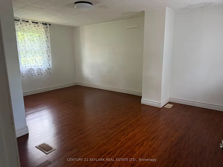 35 Cumberland Dr — Photo 14