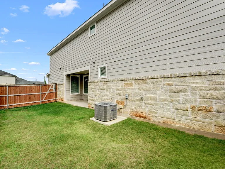 2505 Liam Aurora Ln — Photo 21