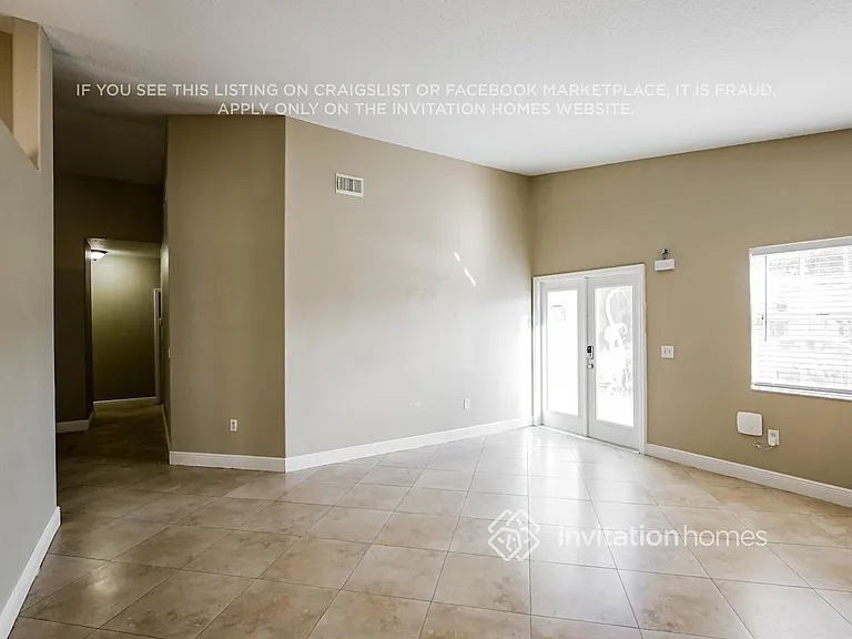 9081 NW 148th St — Photo 4