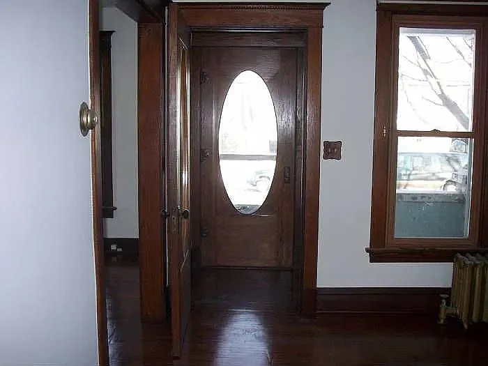 226 W Illinois St #1 — Photo 2