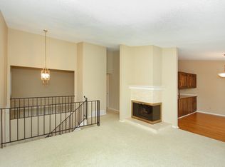 1426 Arden View Dr, Arden Hills, MN 55112