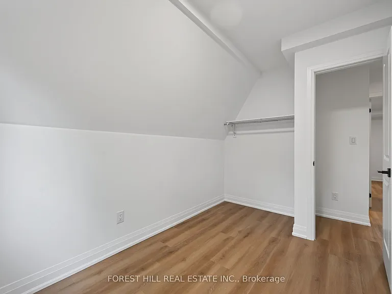 221 Churchill Ave #R — Photo 30