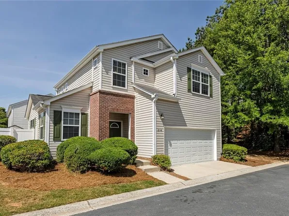 214 Hiawassee Dr, Woodstock, GA 30188