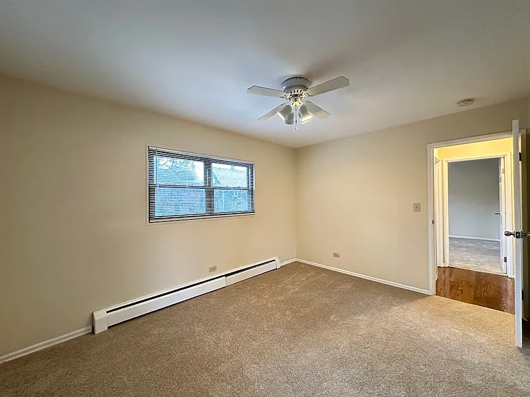 1644 W Sherwin Ave #C3 — Photo 17
