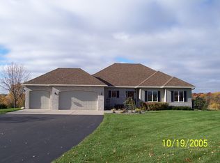 515 Trillium Ln, Hudson, WI 54016