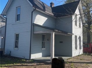 136 W 7th St, Dover, OH