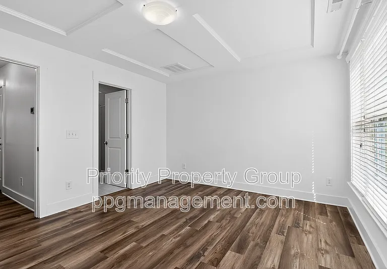 1614 Pat Garrett St — Photo 16