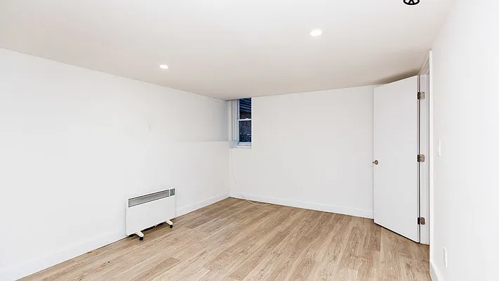 Rented by Nooklyn NYC LLC | media 41