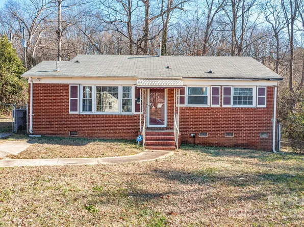 2919 Bellaire Dr, Charlotte, NC 28216