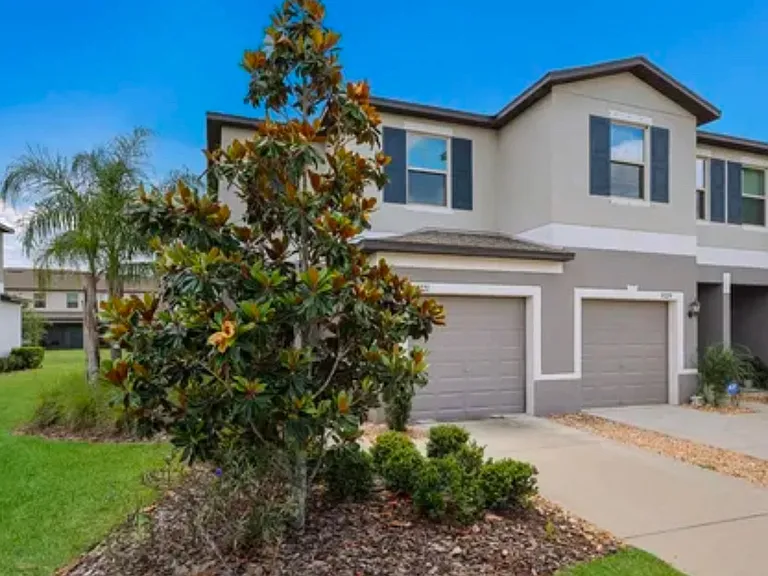 9731 Pembrooke Pines Dr — Photo 19