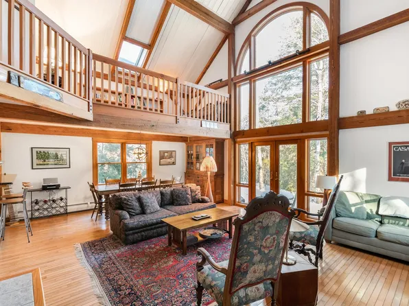 49 Bright Slope Way, Grantham, NH 03753