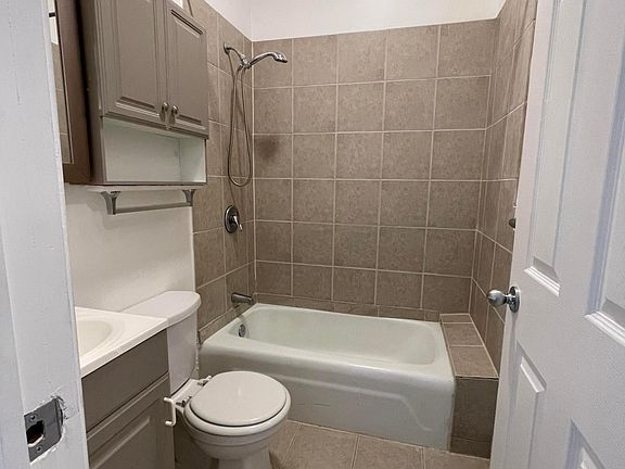 3rd image of 200 N California Ave #2W