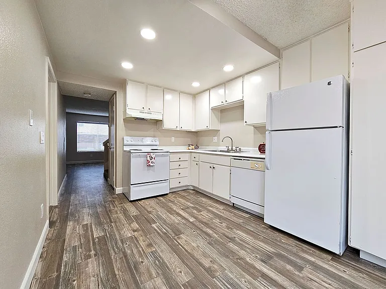 Shannonwoods Townhomes! — Photo 17