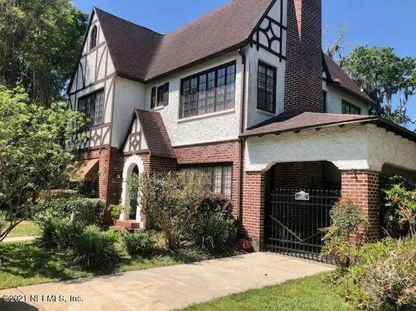 323 N Walnut St, Starke, FL 32091